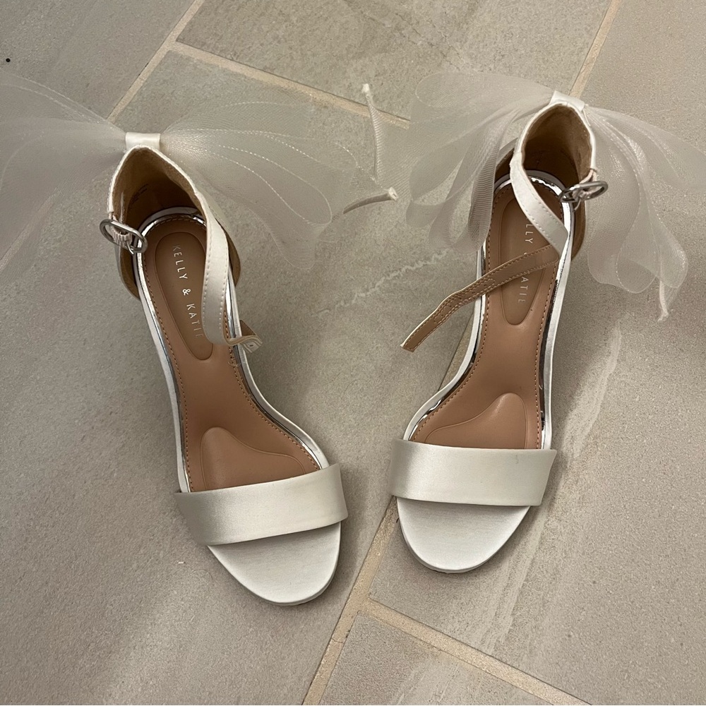 Kelly & Katie White Heels with Tulle Accent